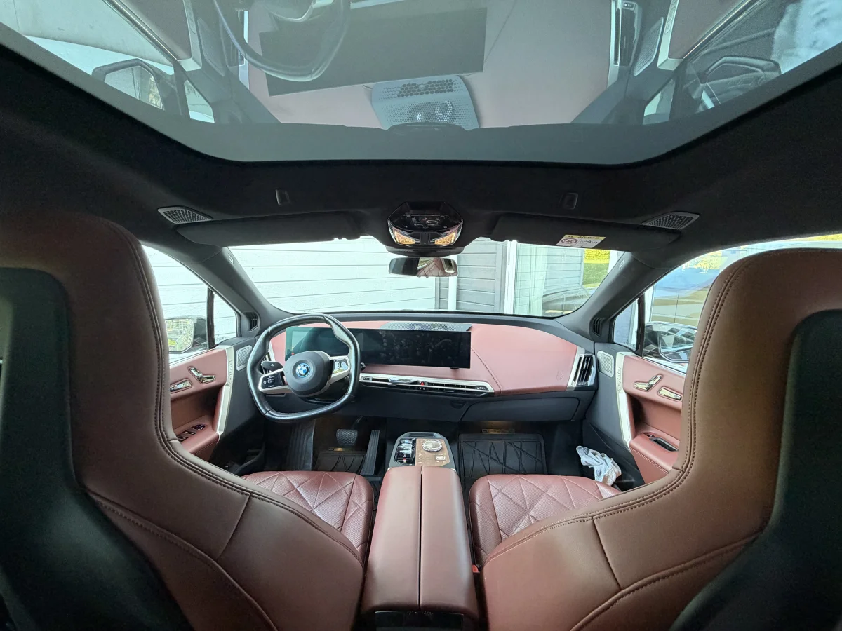 BMW iX xDrive50, 524hk, 2022
