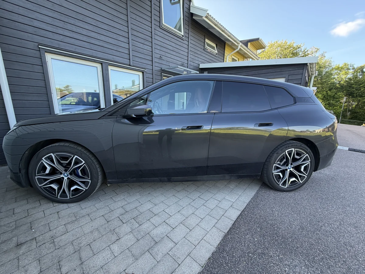 BMW iX xDrive50, 524hk, 2022